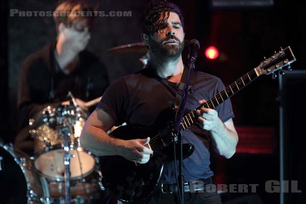 FOALS - 2016-06-03 - NIMES - Paloma - Yannis Philippakis - Jack Bevan